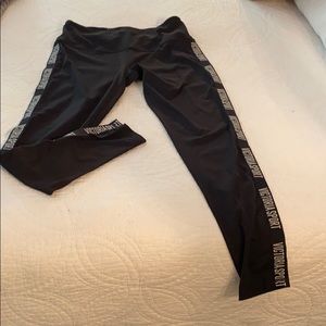 Victoria’s Secret sport leggings